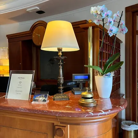 Valle Rossa Отель