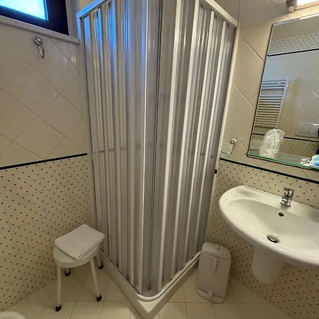 Valle Rossa 호텔 4*