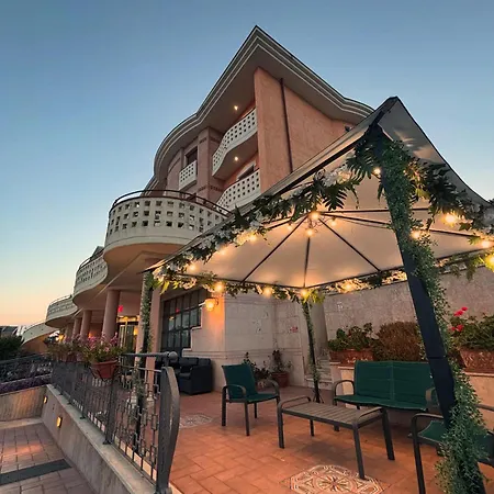 Valle Rossa Отель