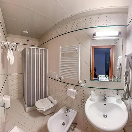 Отель Valle Rossa Сан-Джованни-Ротондо