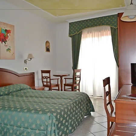 Valle Rossa Отель