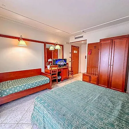 Hotel Valle Rossa 4*