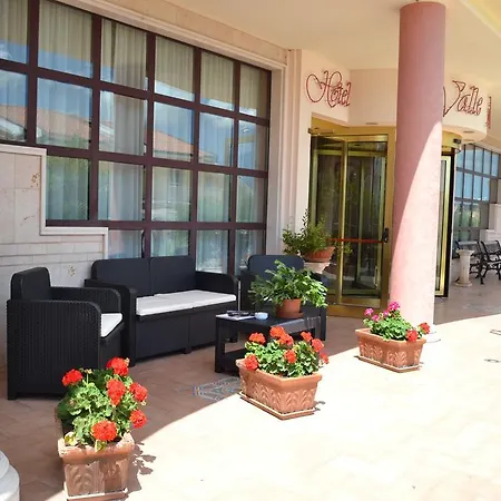 Отель Valle Rossa 4*