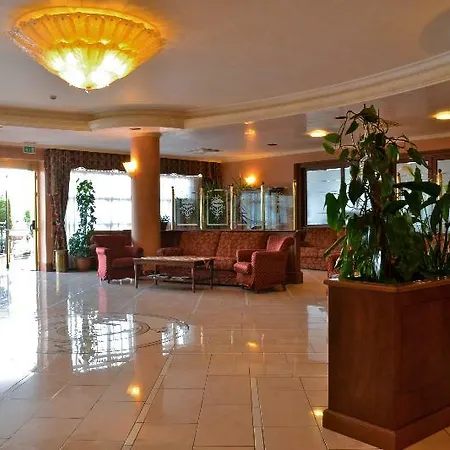 Valle Rossa 호텔 4*