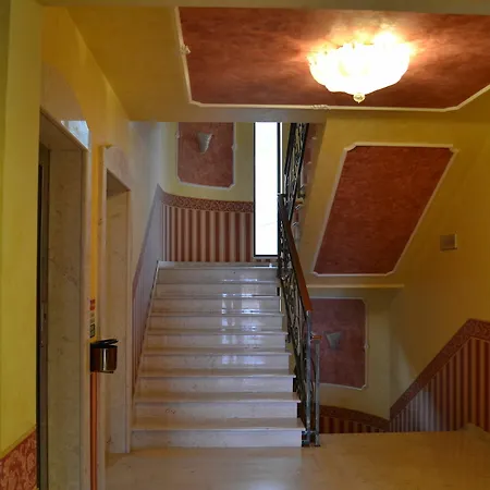 Valle Rossa Hotel 4*