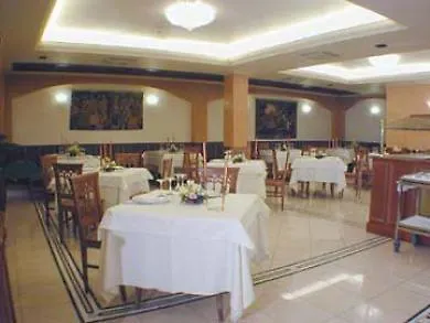 Valle Rossa 4*